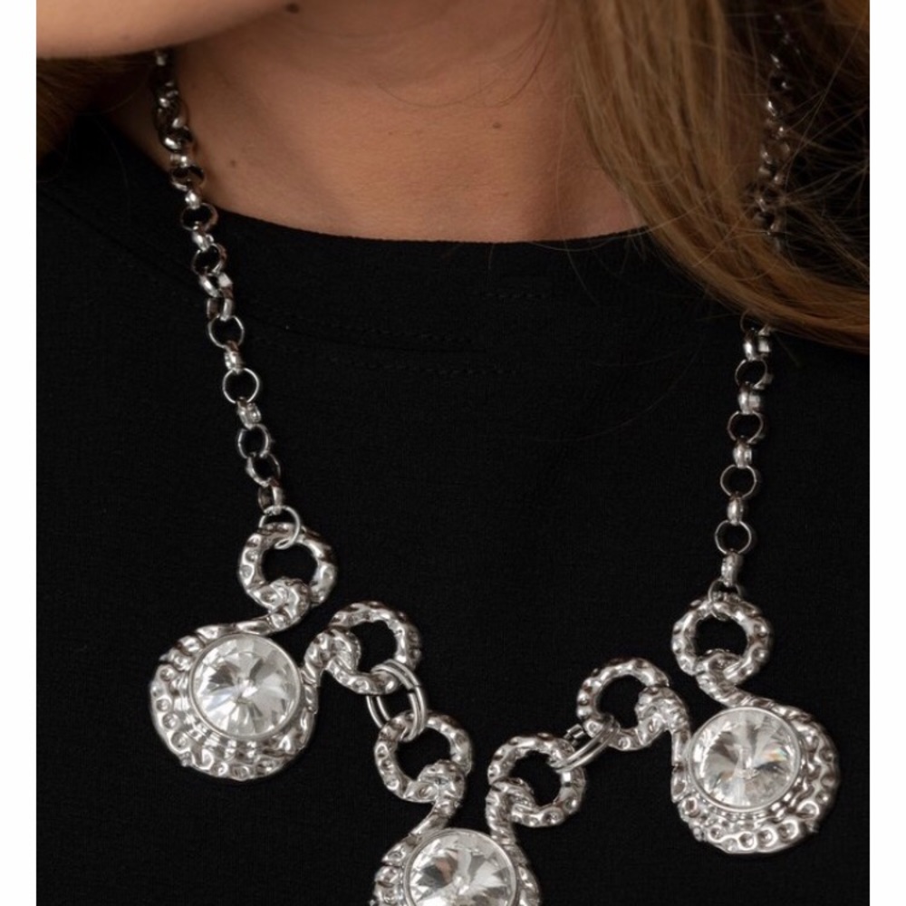 Top seller  ladies necklace bundle.